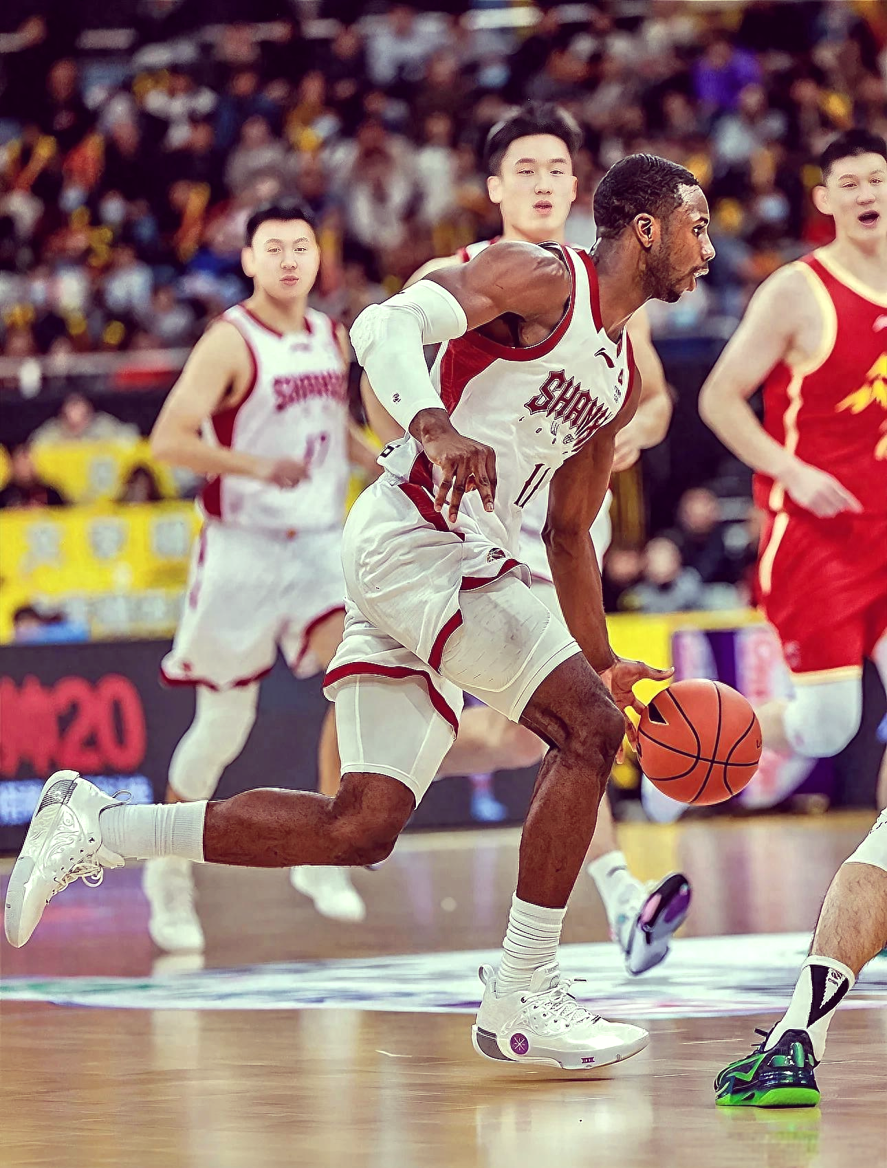 清晨多伦多猛龙刷新队史纪录——CBA季后赛节点到来，震撼外界，纪律约束更严格的简单介绍-开云体育下载